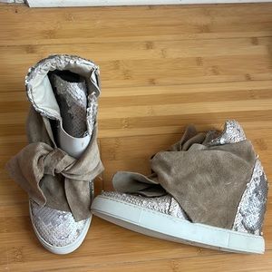 Bendyk pink sequin and brown suede wedge and platform sneakers